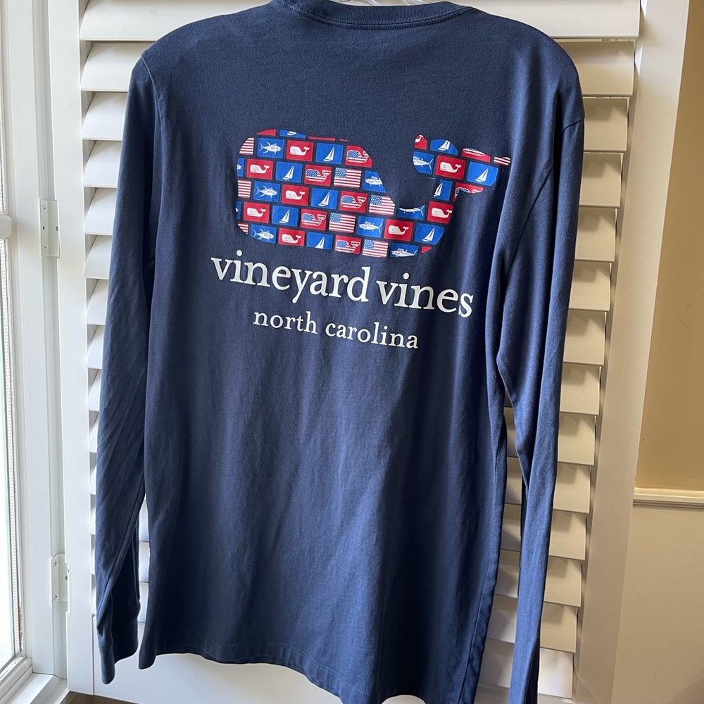 Vineyard Vines long sleeve tshirt • Mens size XS